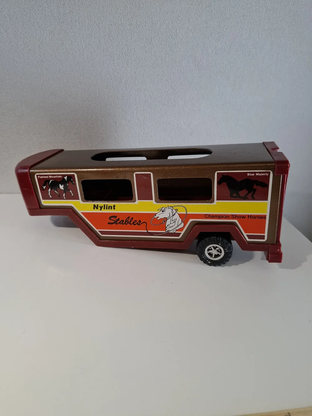 Nylint Vintage 90s Metal Red Kids Stable Trailer Toy
